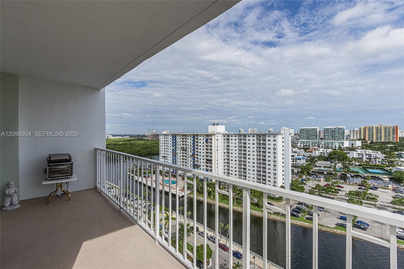 500 Bayview Dr # 1631, Sunny Isles Beach FL 33160
