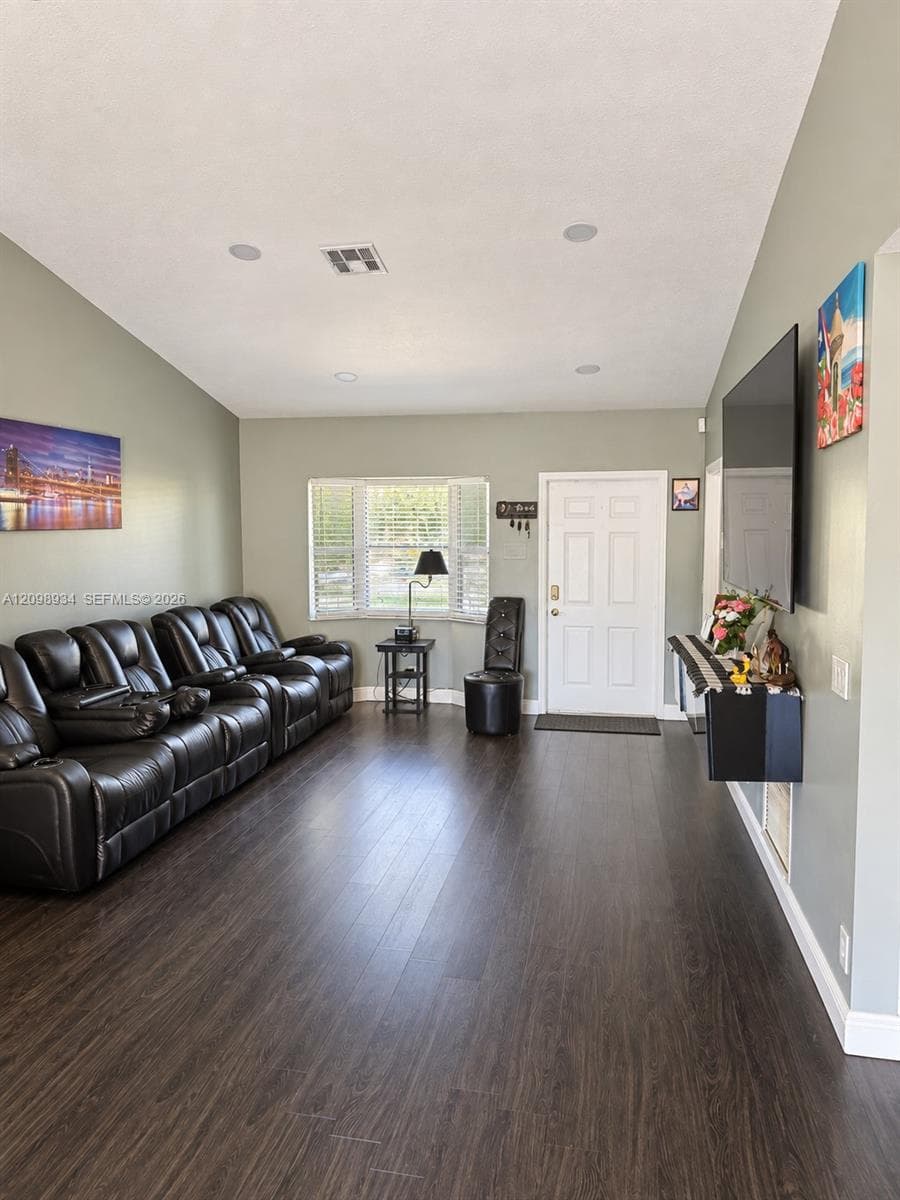 4968 NW 92nd Ave, Sunrise FL 33351
