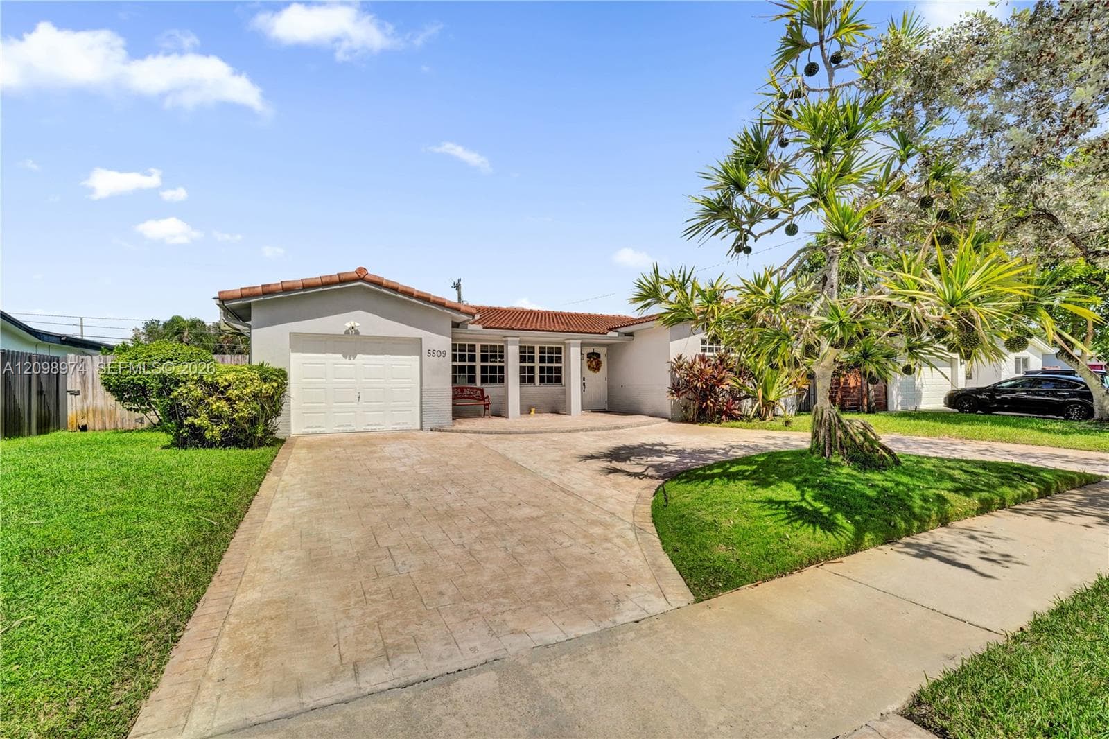 5509 Jefferson St, Hollywood FL 33021