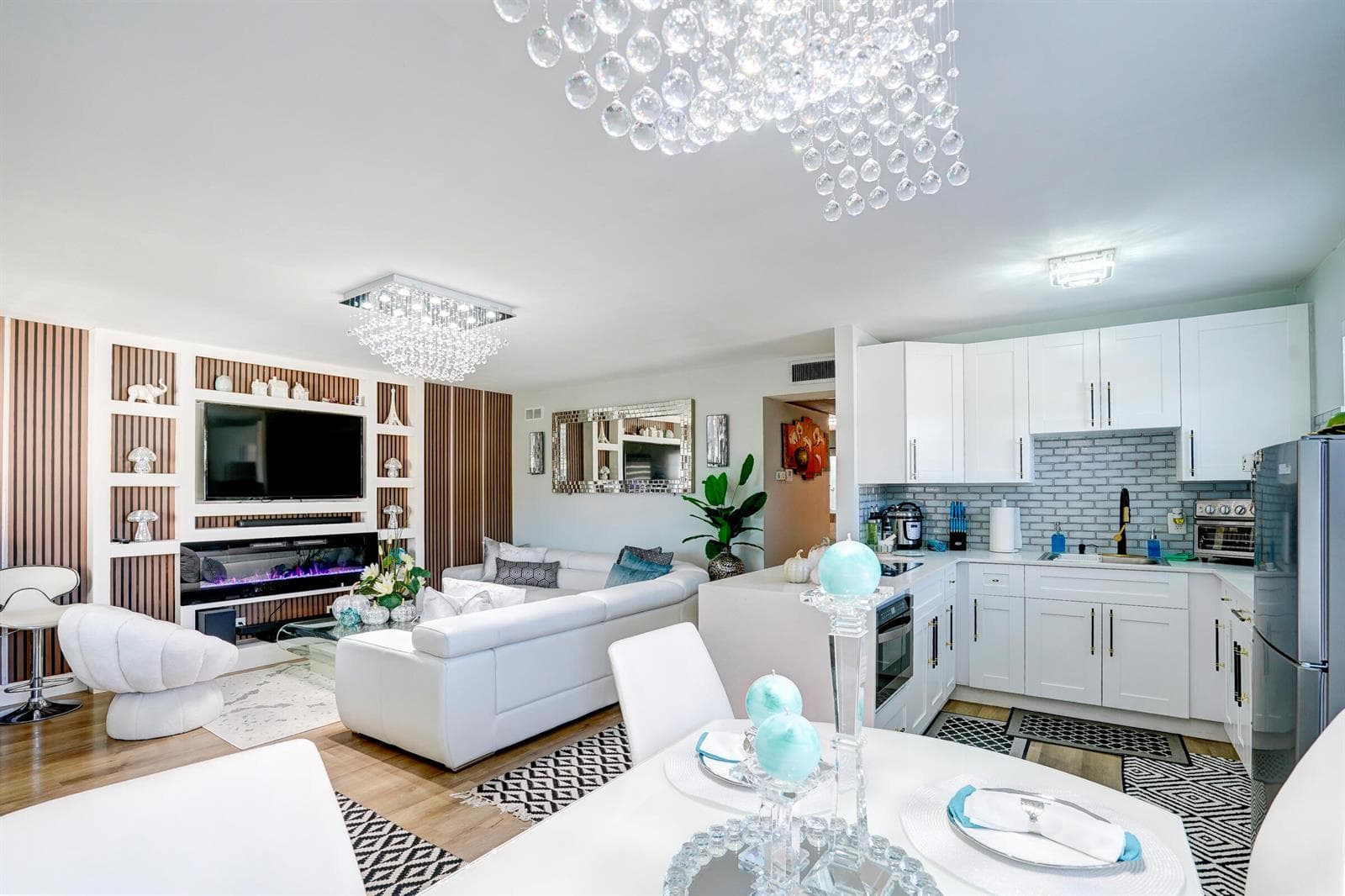 203 S WINDSOR I # 203, West Palm Beach FL 33417