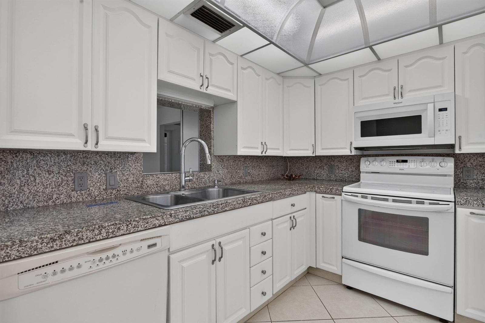 2901 Victoria Circle # D4, Coconut Creek FL 33066