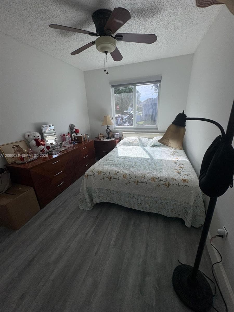 5641 SW 139th Pl, Miami FL 33183