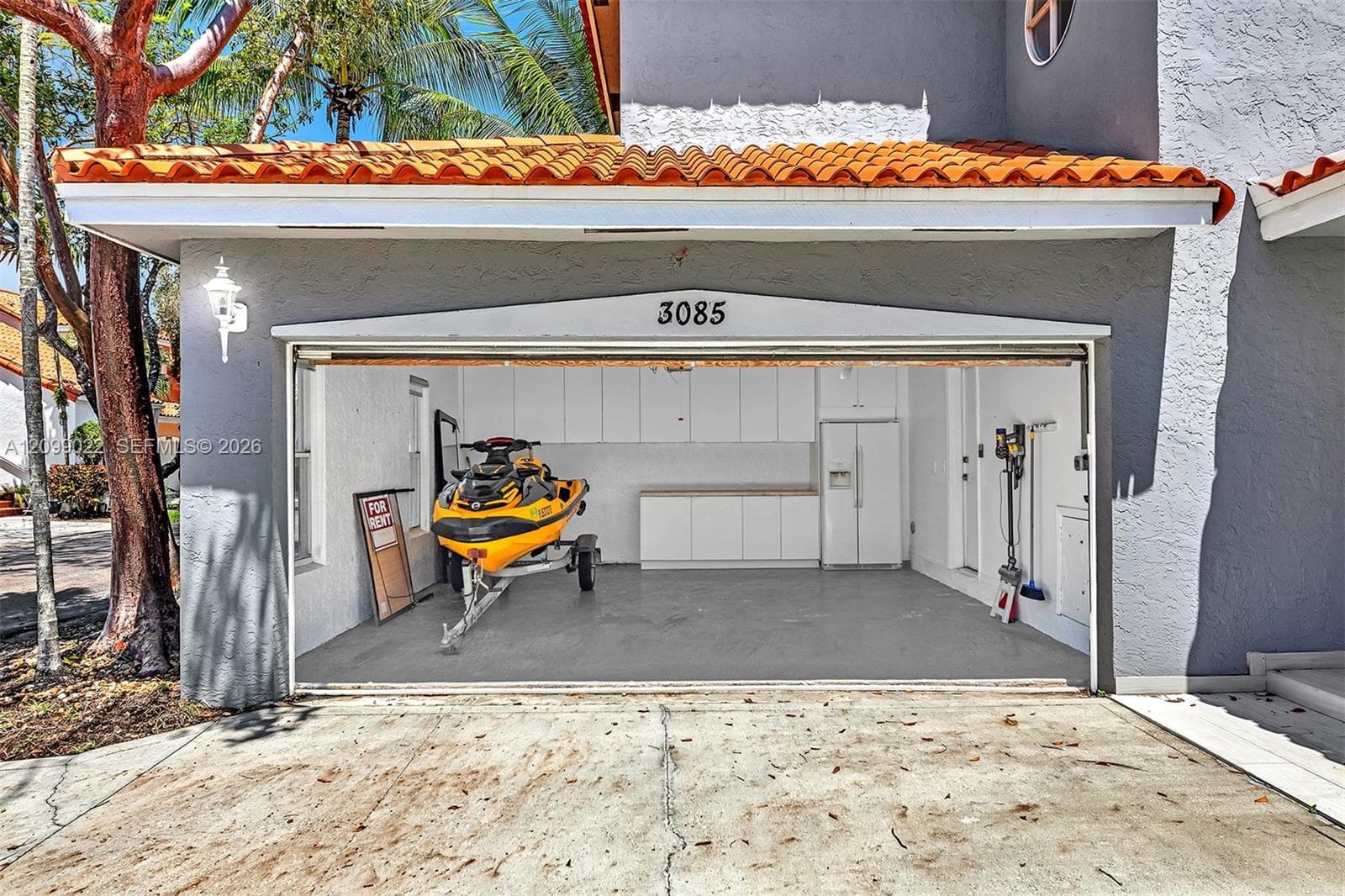 3085 N 36th Ave, Hollywood FL 33021