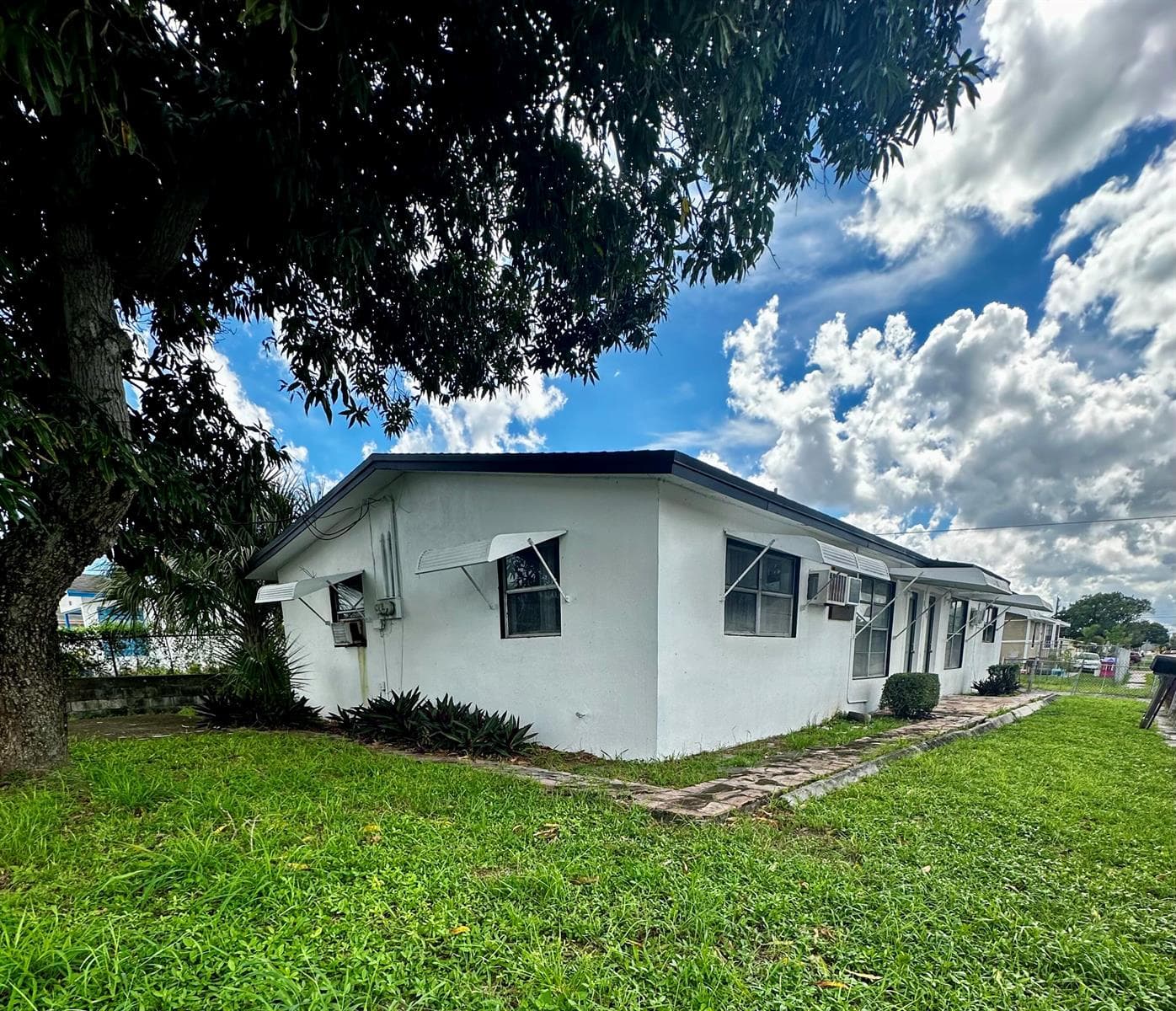 3116 RJ HENDLEY Avenue, Riviera Beach FL 33404