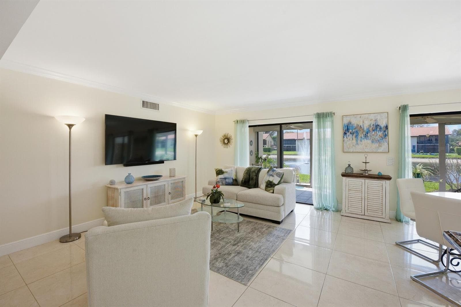 10223 N CIRCLE LAKE Drive # 102, Boynton Beach FL 33437