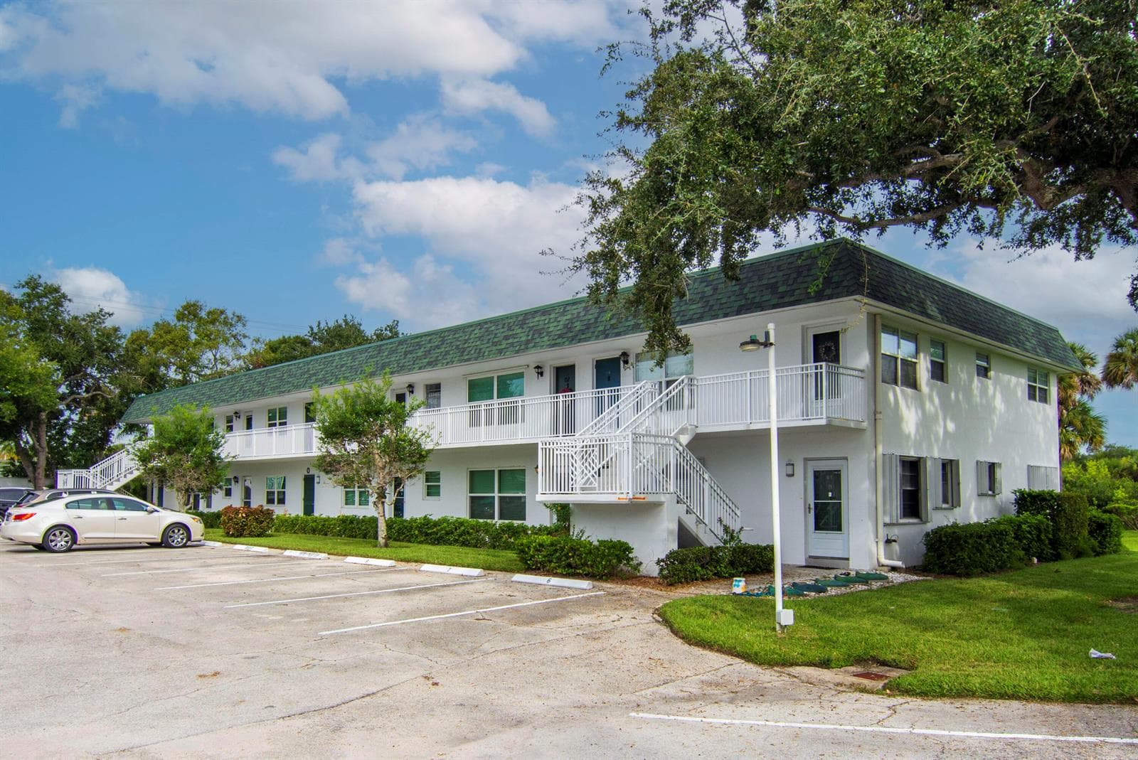 2800 Indian River Boulevard # 5, Vero Beach FL 32960