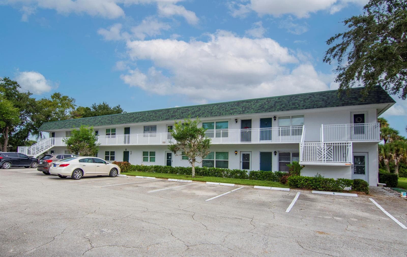 2800 Indian River Boulevard # 5, Vero Beach FL 32960