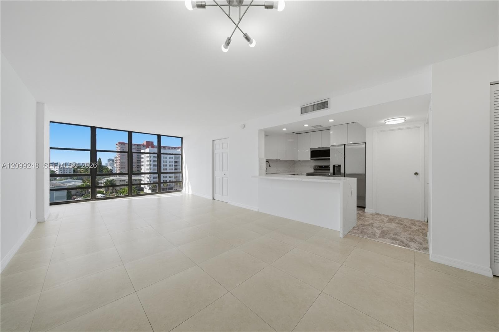 2049 S Ocean Dr # 703, Hallandale Beach FL 33009