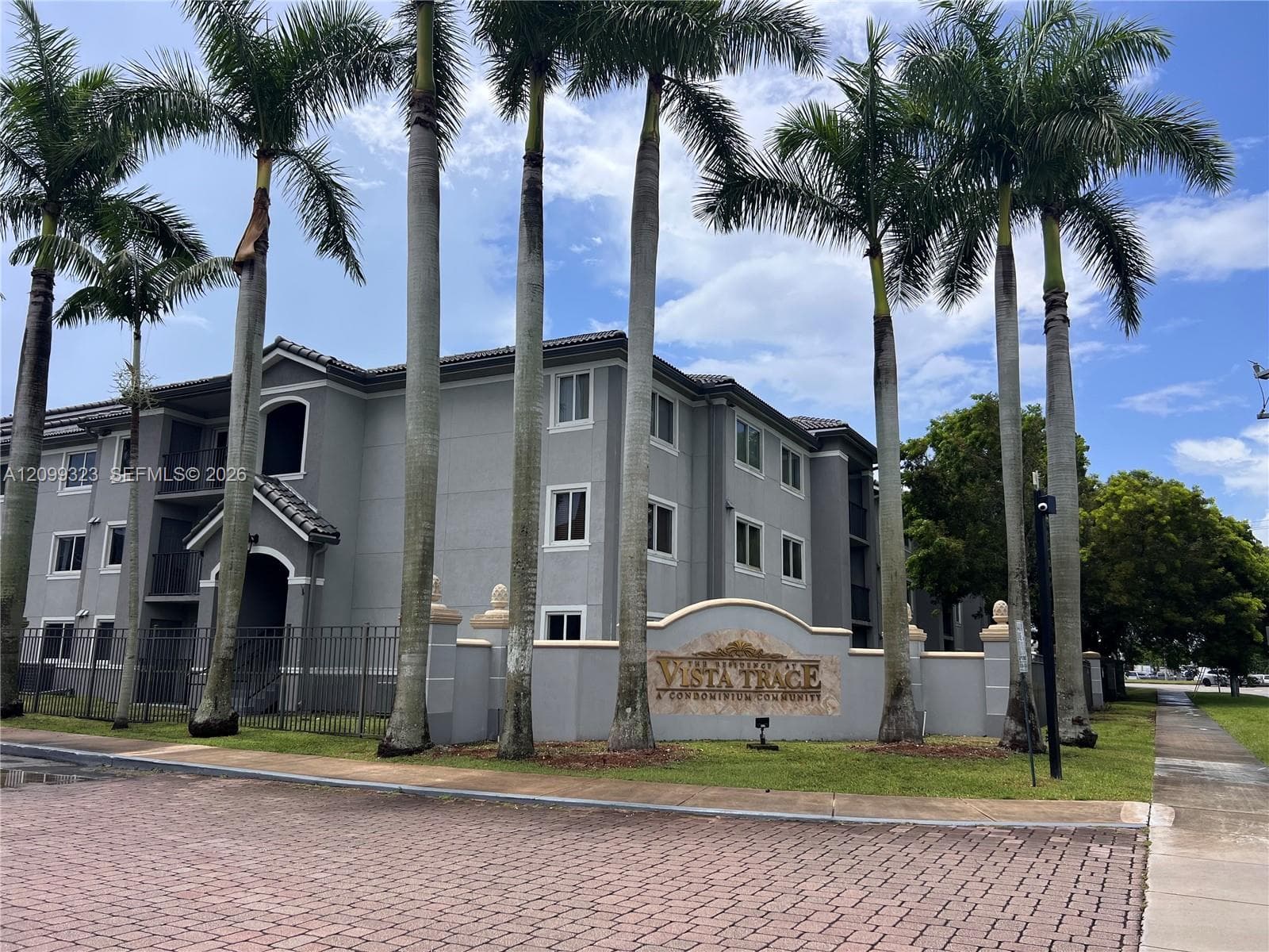 15400 SW 284th St # 1211, Homestead FL 33033
