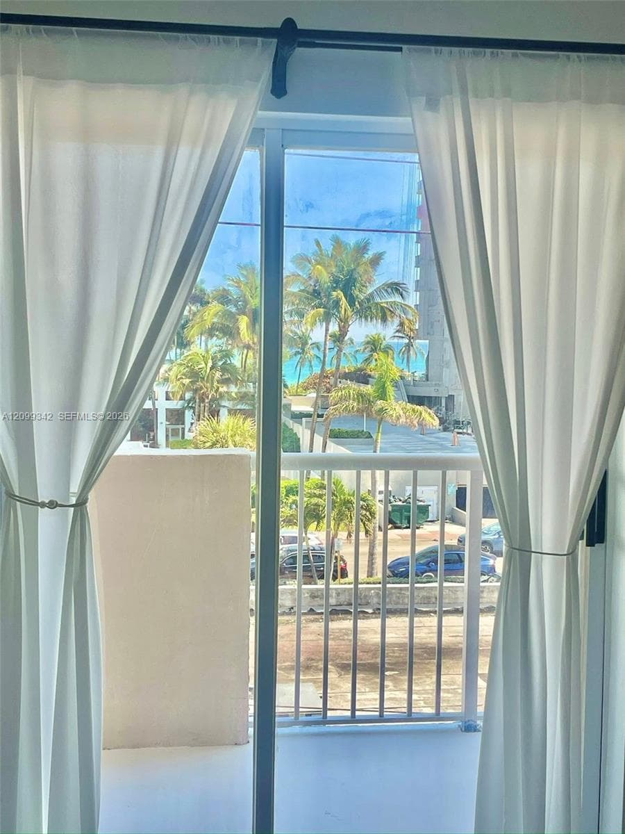 6801 Harding Ave # 412, Miami Beach FL 33141