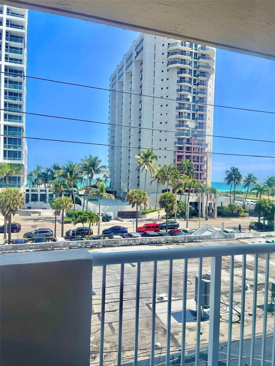 6801 Harding Ave # 412, Miami Beach FL 33141