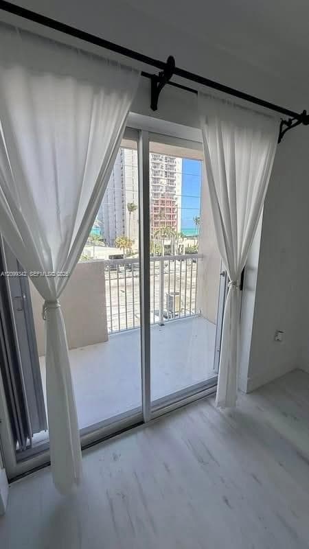 6801 Harding Ave # 412, Miami Beach FL 33141