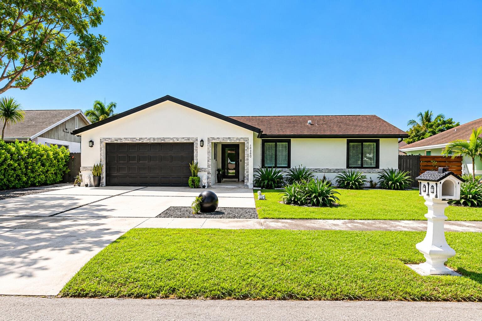 16580 SW 299th Terrace, Homestead FL 33033