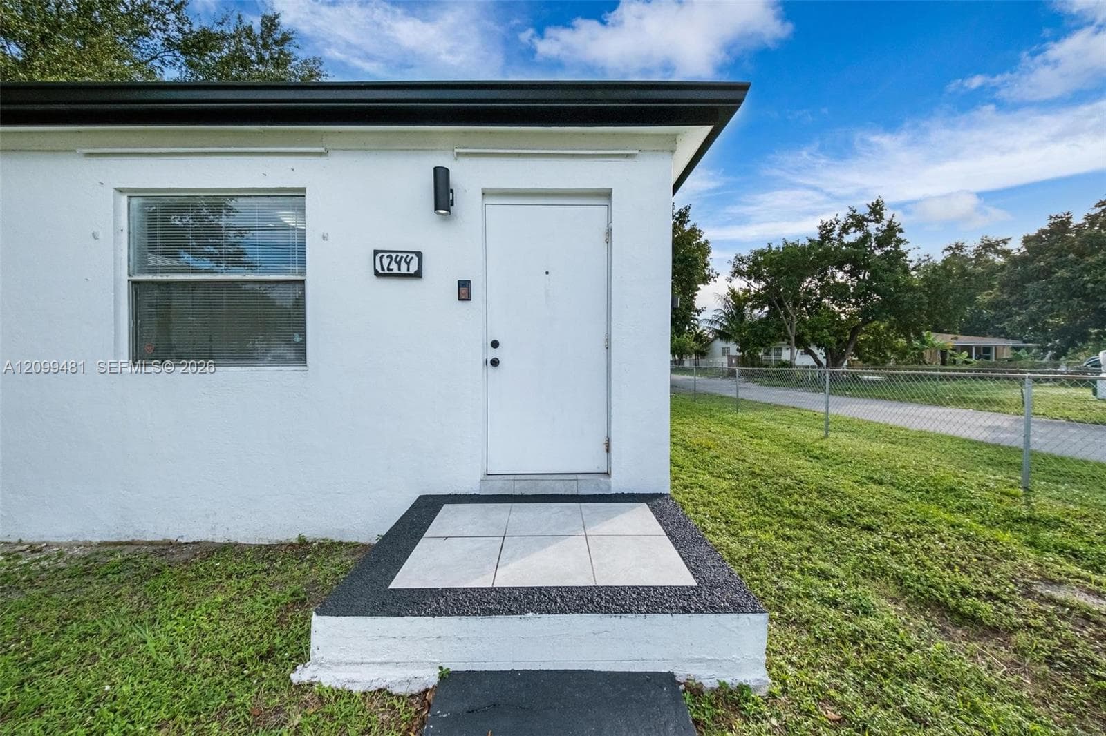 1244 NW 45th St, Miami FL 33142