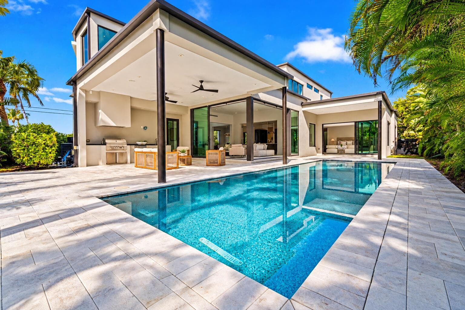 2500 Middle River Drive, Fort Lauderdale FL 33305
