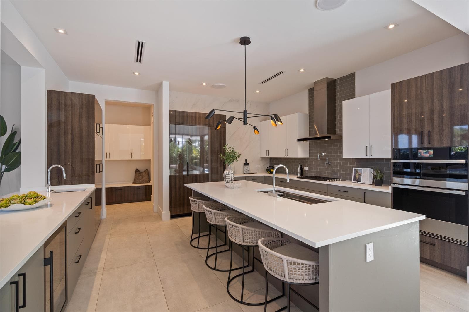 2500 Middle River Drive, Fort Lauderdale FL 33305