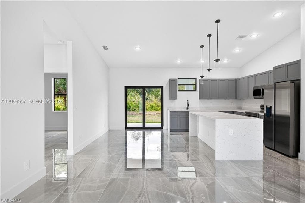 2524 W 70TH ST, Lehigh Acres FL 33971