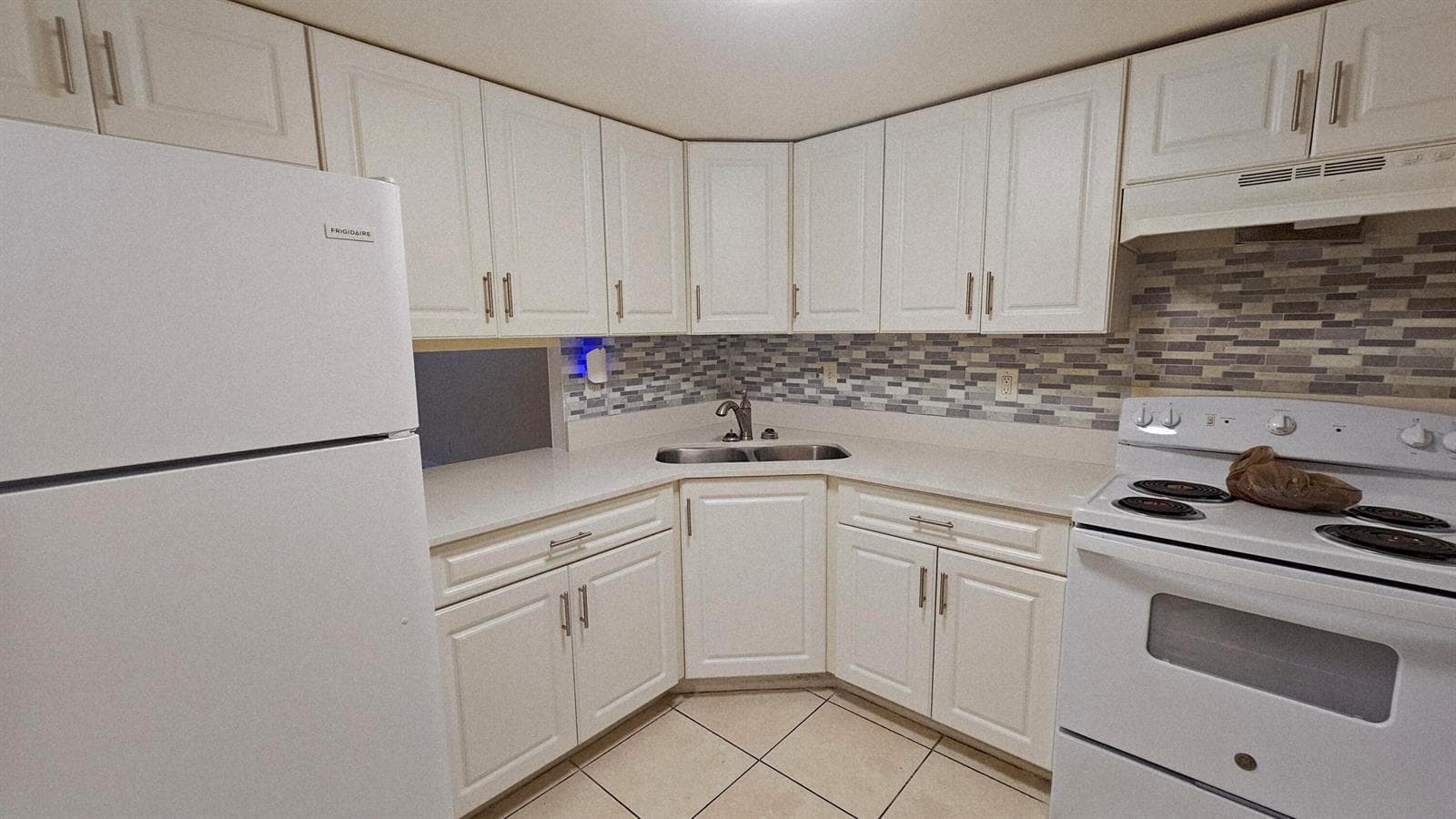 4200 NW 3RD Court # 122, Plantation FL 33317
