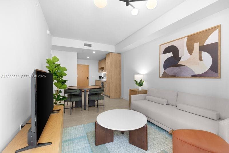 11 NE 6th St # 510, Miami FL 33132