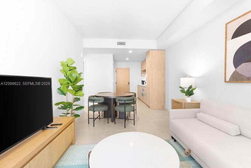 11 NE 6th St # 510, Miami FL 33132