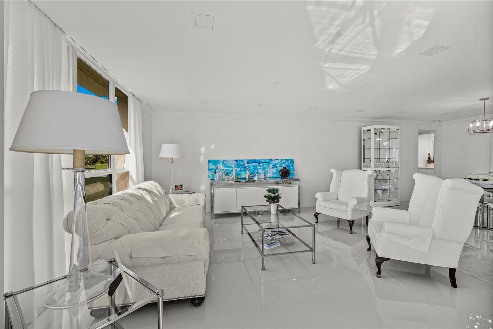 5390 WOODLAND LAKES Drive # 105, Palm Beach Gardens FL 33418