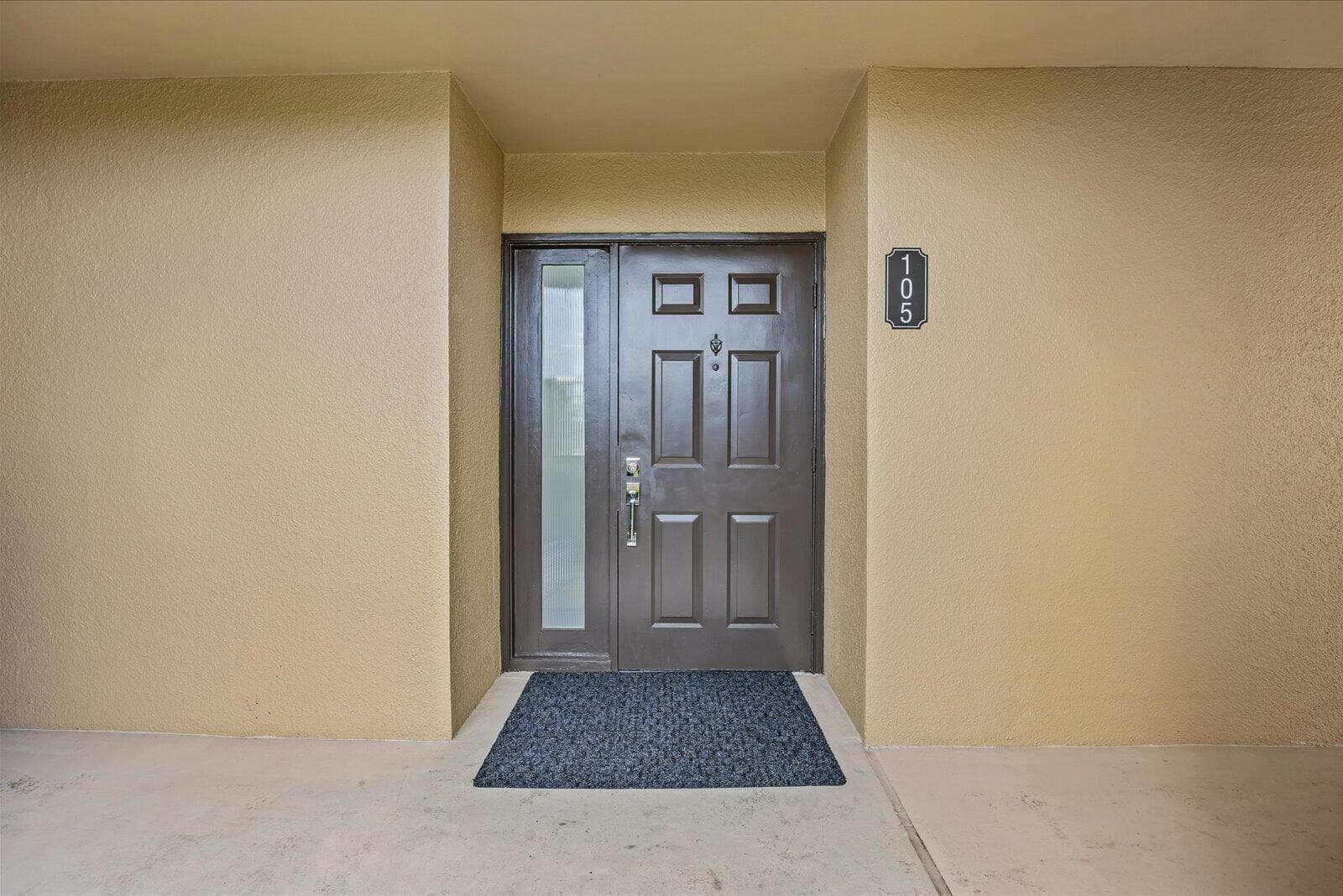5390 WOODLAND LAKES Drive # 105, Palm Beach Gardens FL 33418
