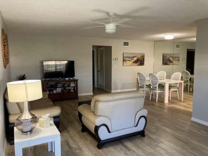 109 Lakes End Drive # B, Fort Pierce FL 34982