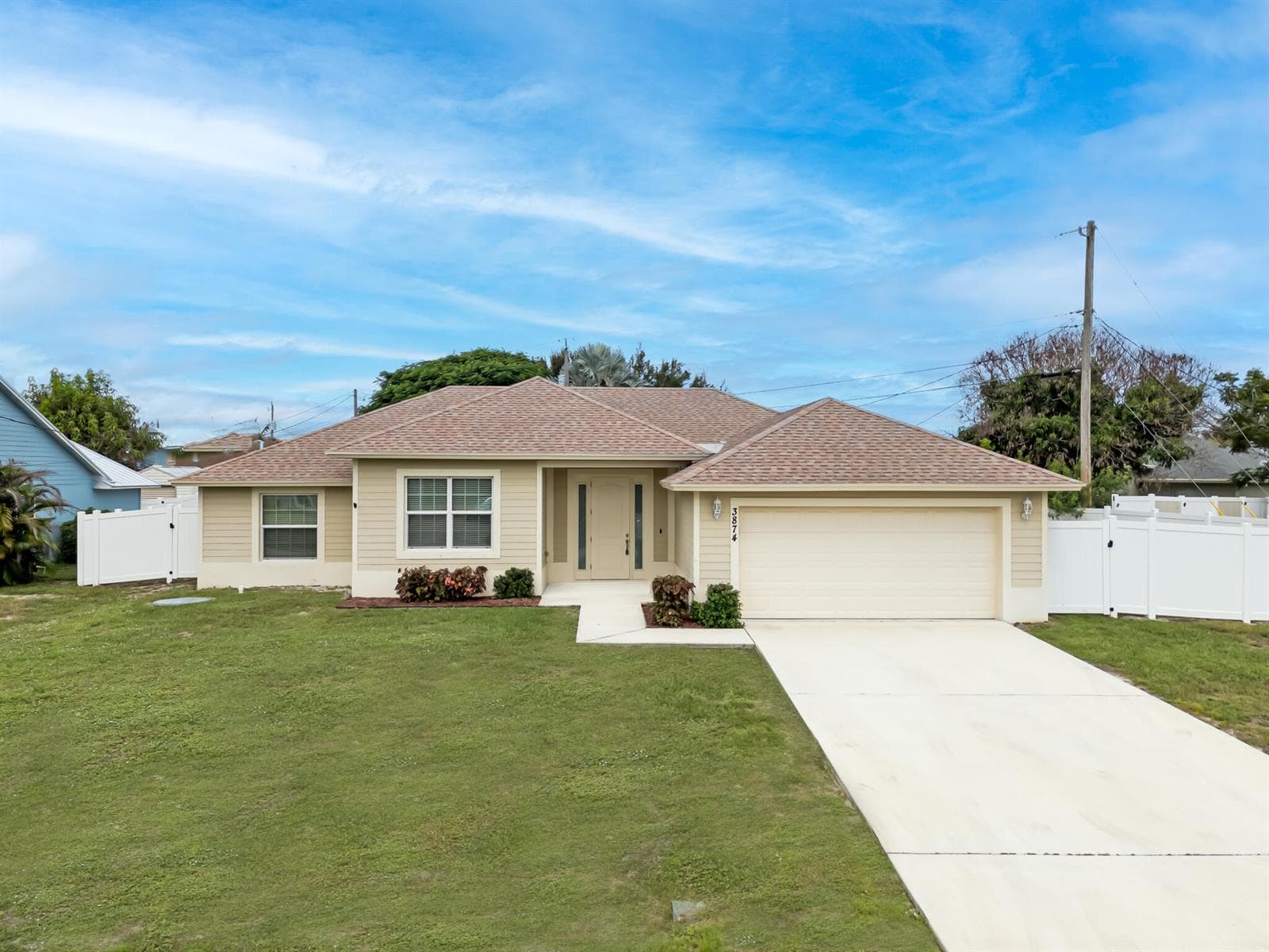 3874 SW McCrory Street, Port St. Lucie FL 34953