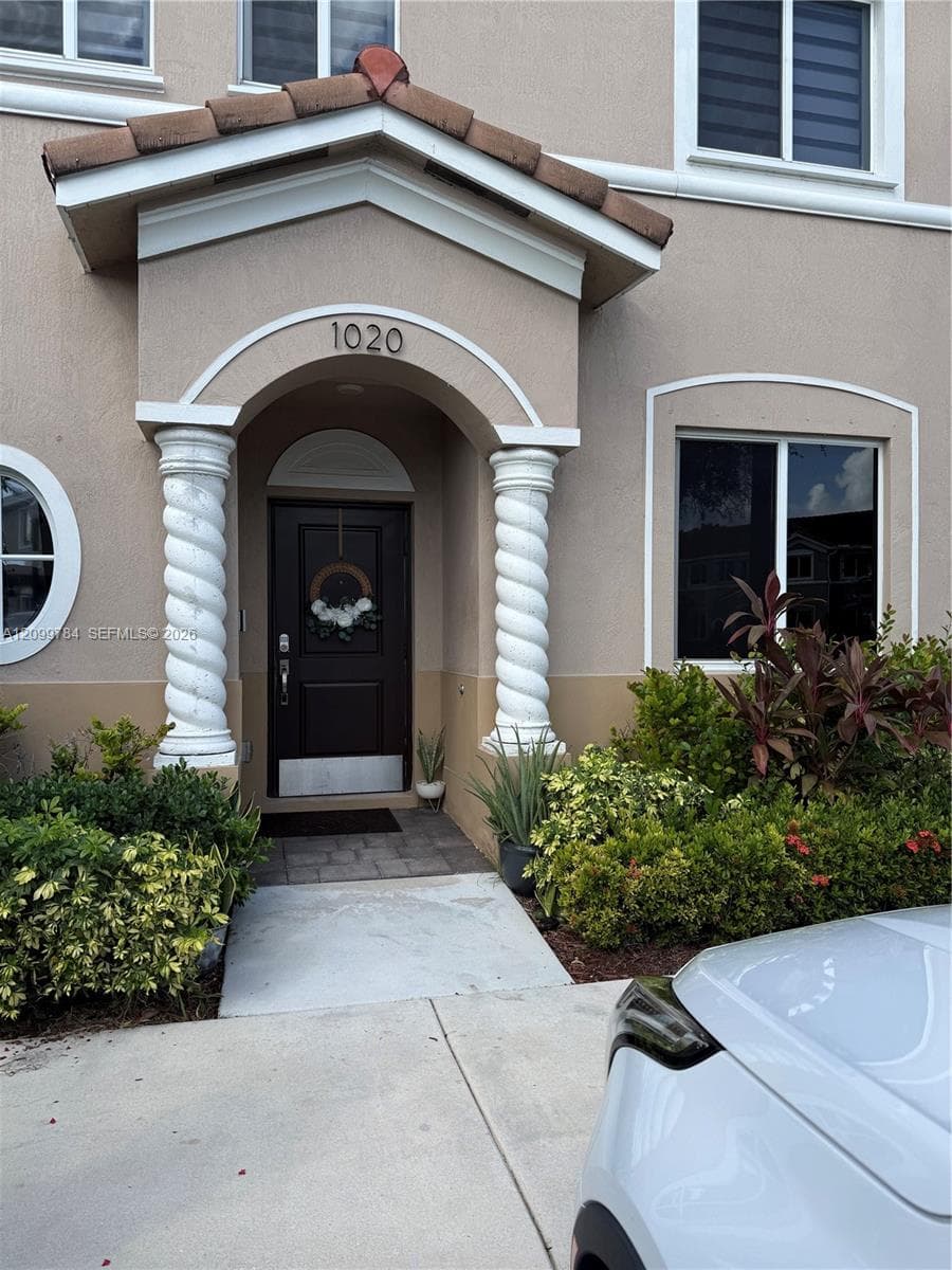 1020 SE 23rd Ter, Homestead FL 33035