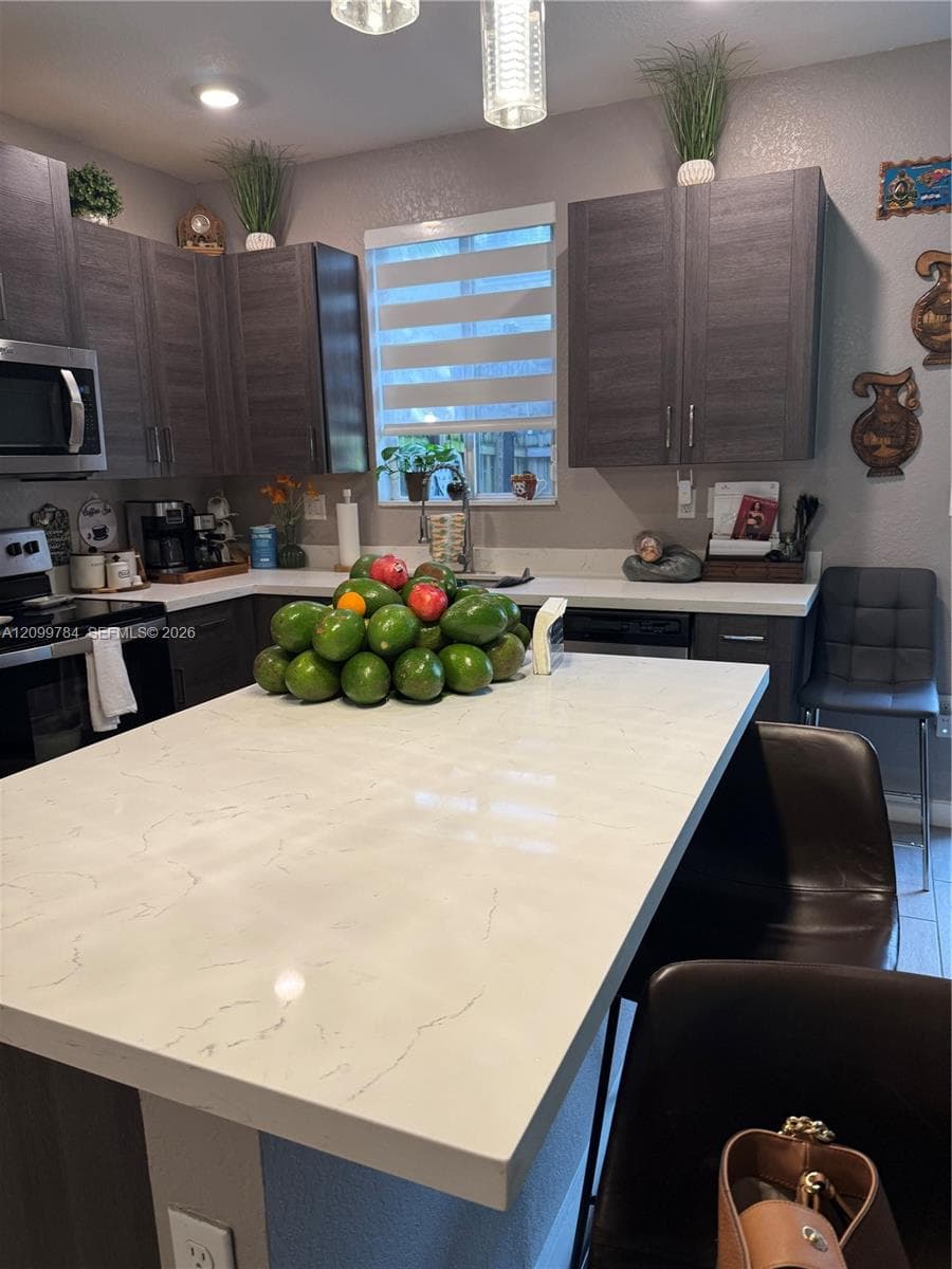 1020 SE 23rd Ter, Homestead FL 33035