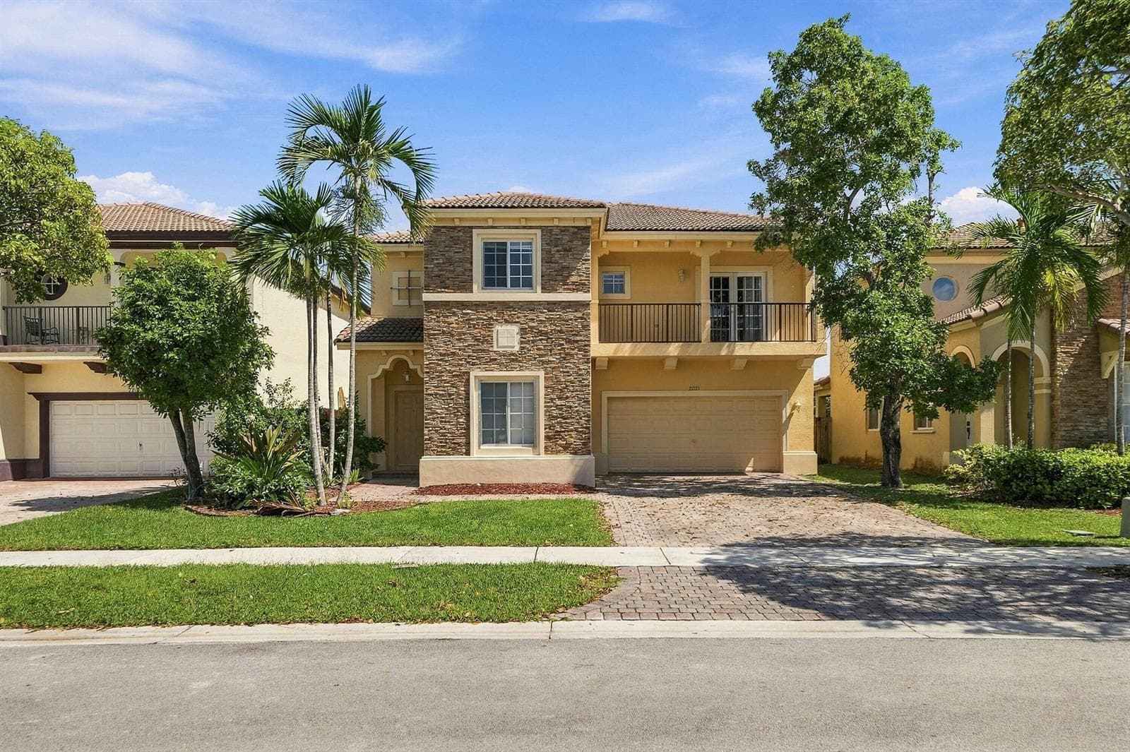 22121 SW 87th Place, Cutler Bay FL 33190