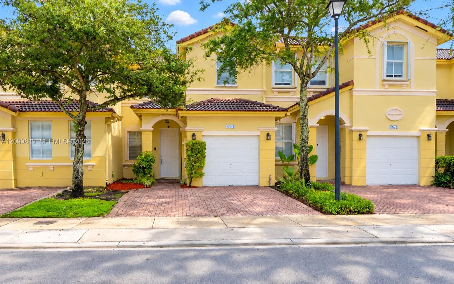 8681 NW 112th Ct, Doral FL 33178