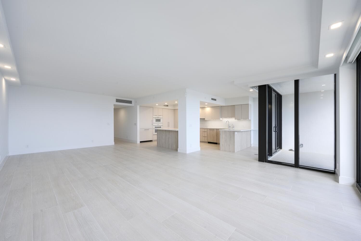 525 S Flagler Drive # 14c, West Palm Beach FL 33401
