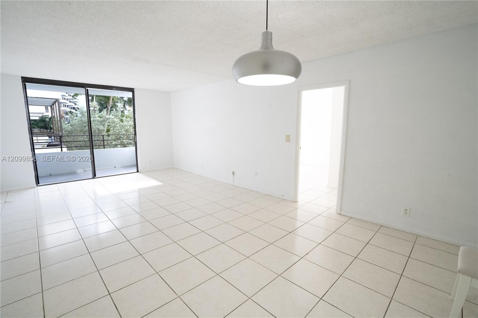 600 Three Islands Blvd # 316, Hallandale Beach FL 33009