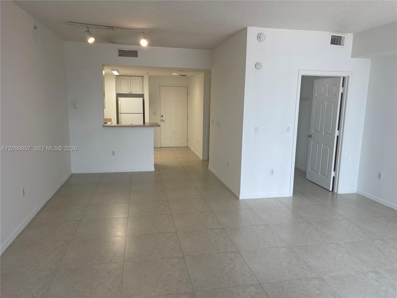 255 Evernia St # 616, West Palm Beach FL 33401