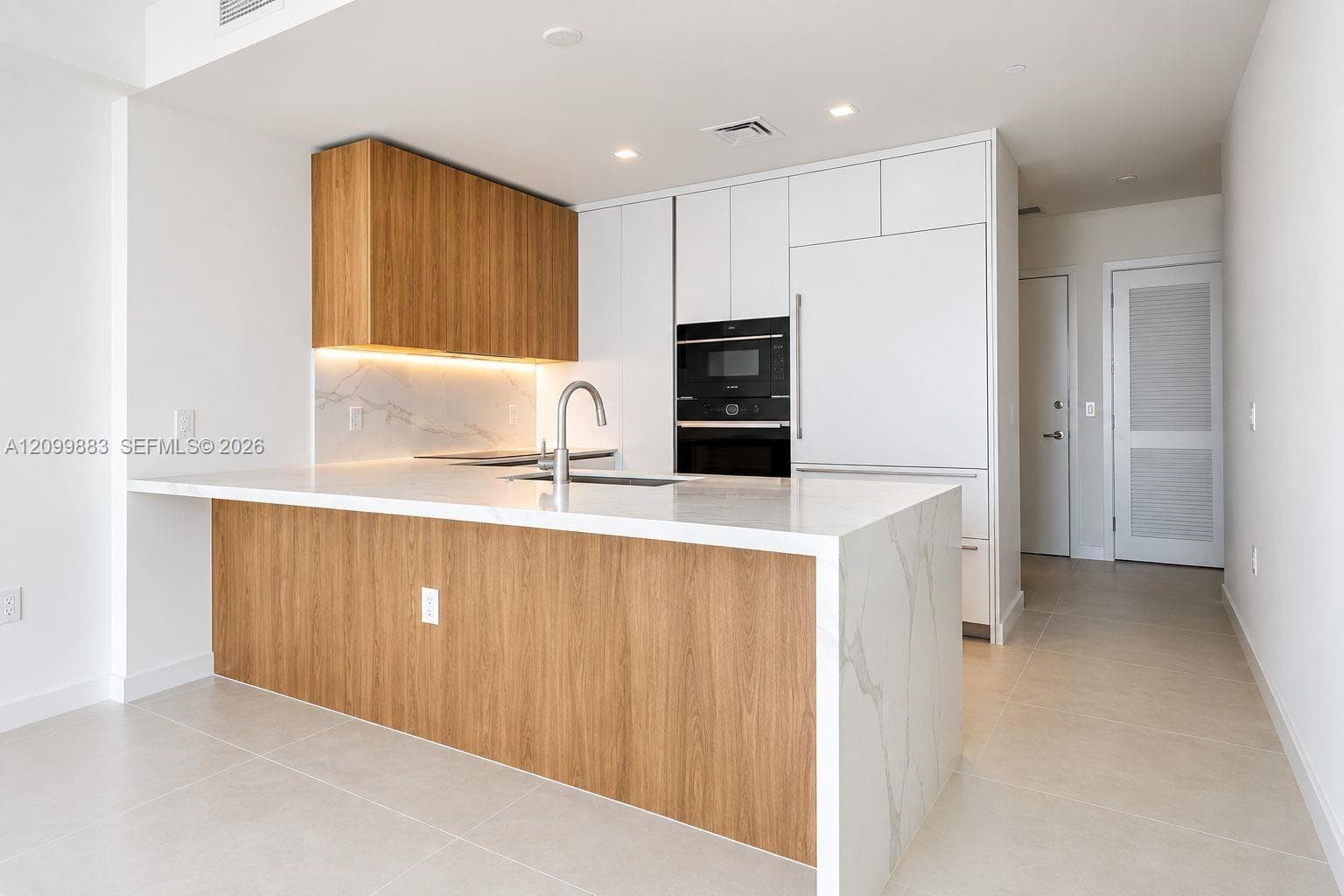 1400 Biscayne boulevard # 1804, Miami FL 33132