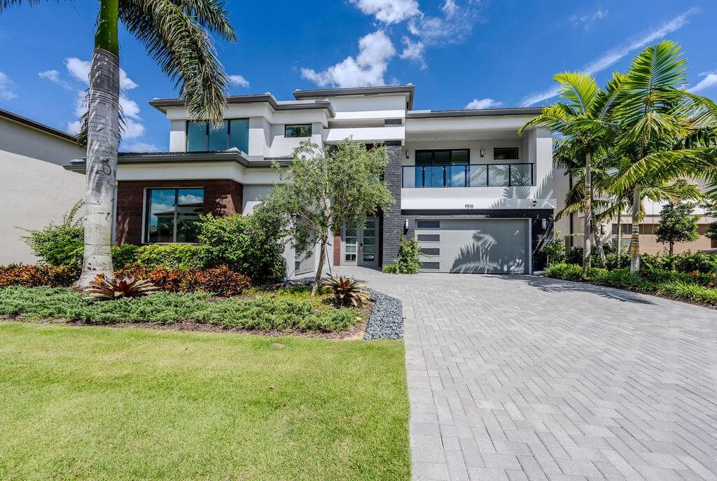 9515 ROYAL WOODS Manor, Boca Raton FL 33434