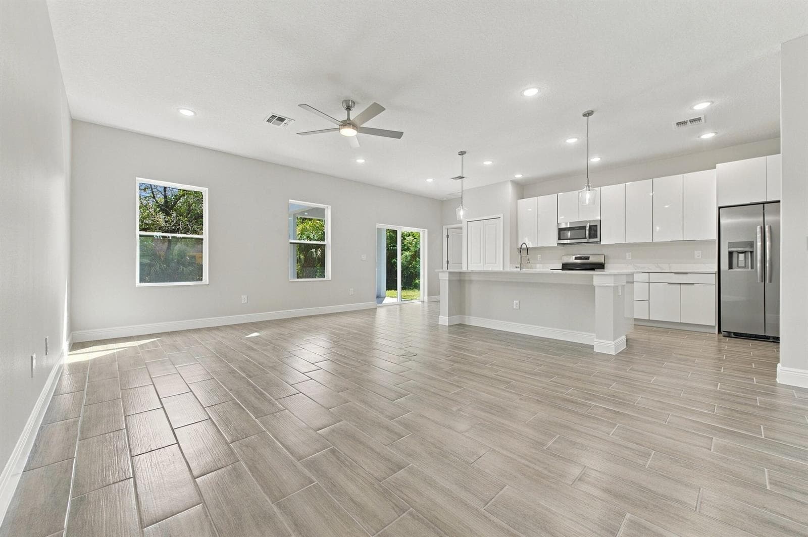 7956 104th Avenue, Vero Beach FL 32967