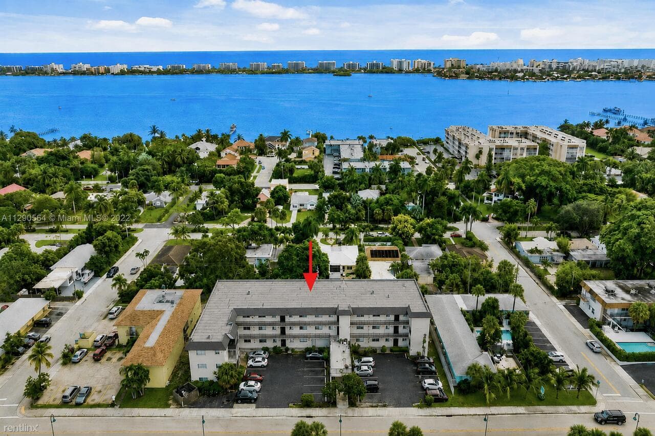 1410 S Federal Highway # 303, FL 33460
