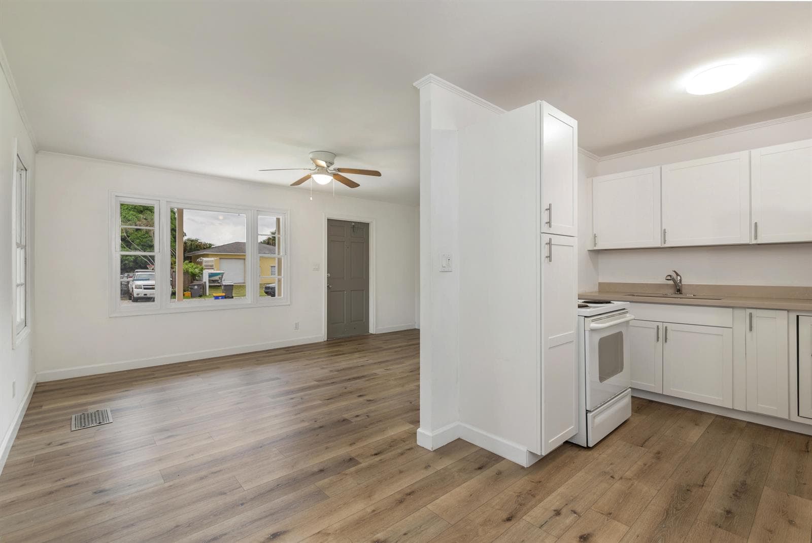 2518 N Genessee Avenue, West Palm Beach FL 33409