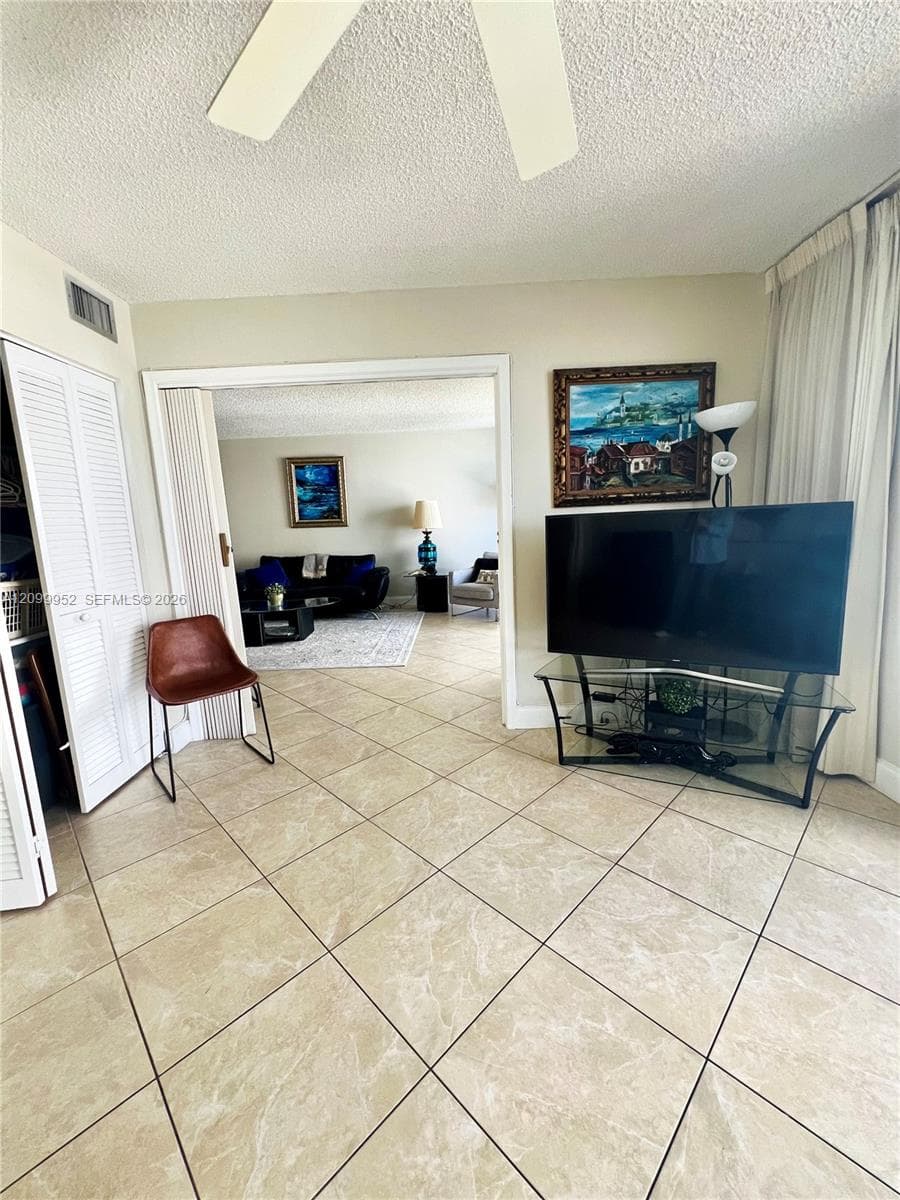 3100 NE 48th St # 610, Fort Lauderdale FL 33308