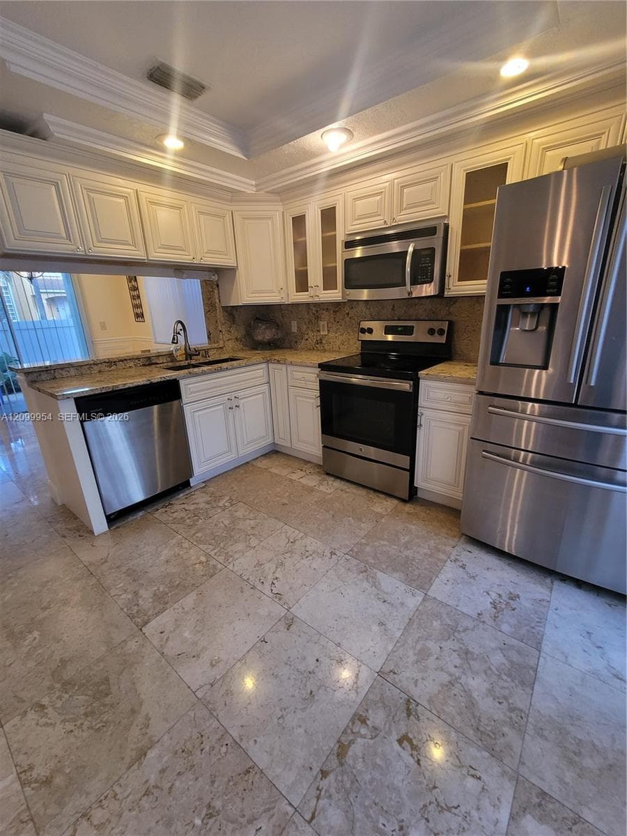 12060 NW 13th St, Pembroke Pines FL 33026