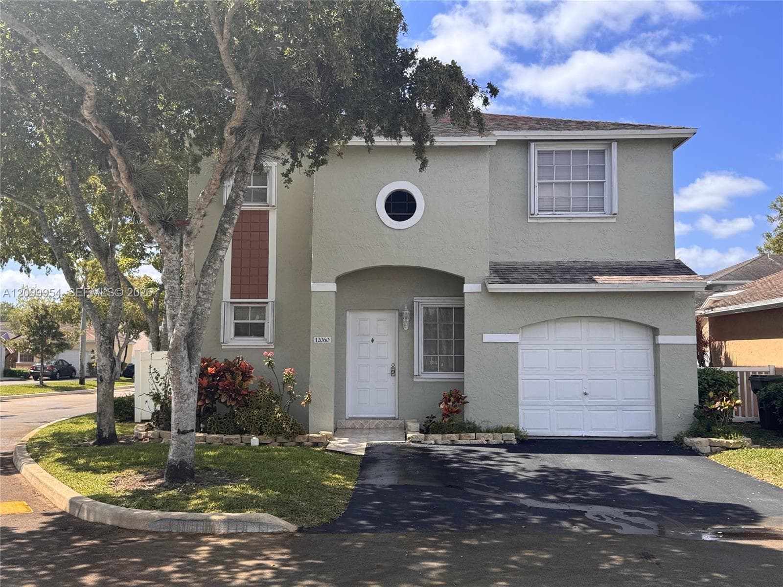 12060 NW 13th St, Pembroke Pines FL 33026