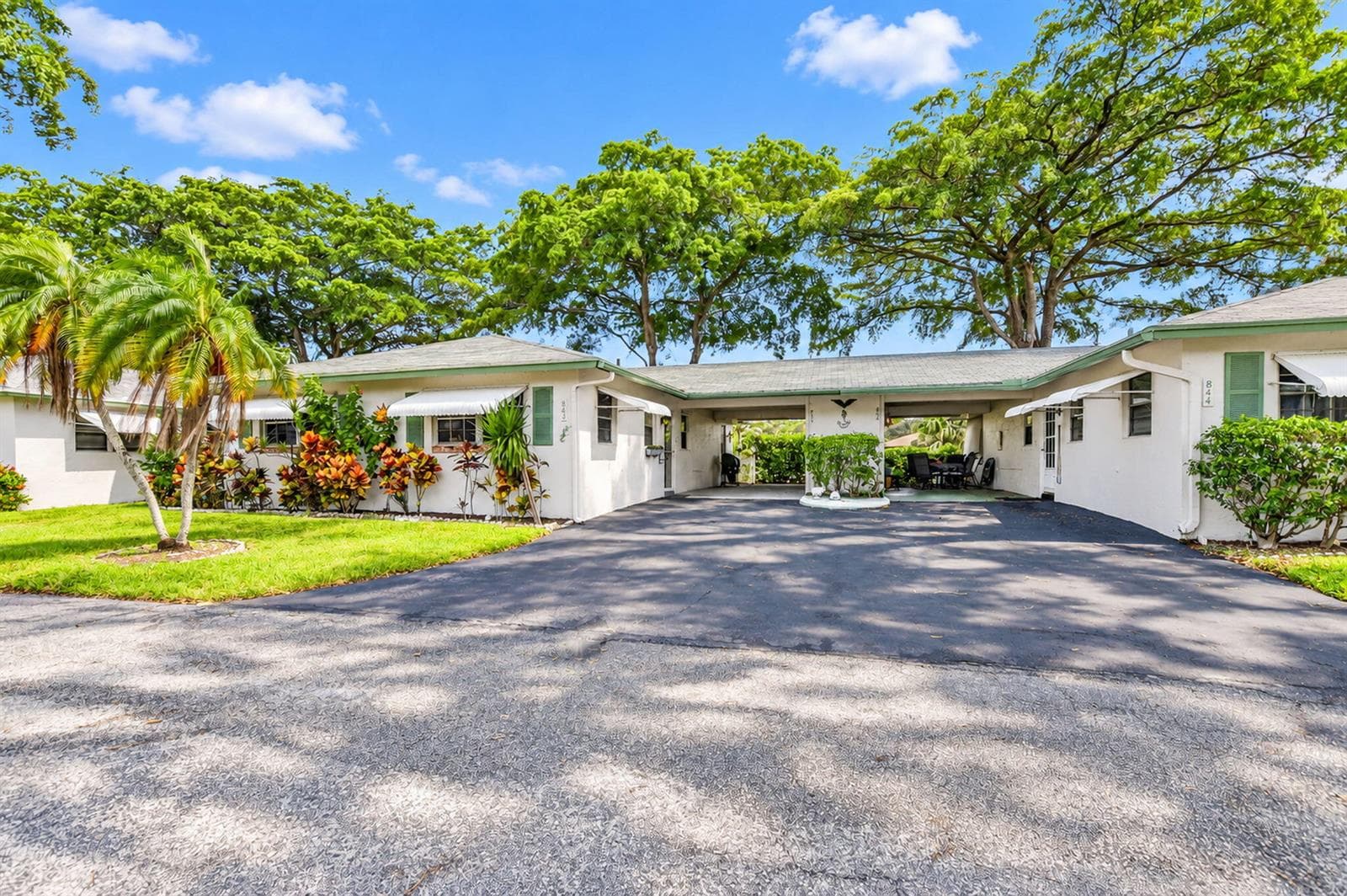 843 Meadowlark Lane, Delray Beach FL 33445