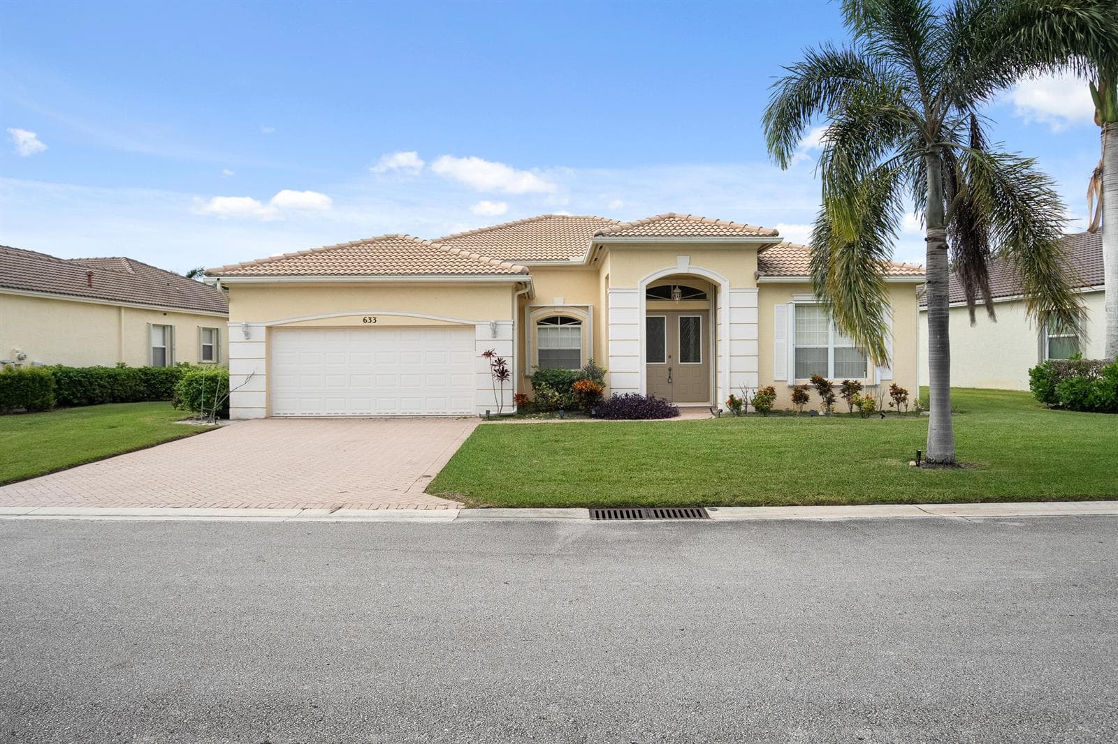 633 SW Long Key Court, Port St. Lucie FL 34986