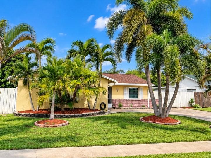 1063 Concert Way, Royal Palm Beach FL 33411