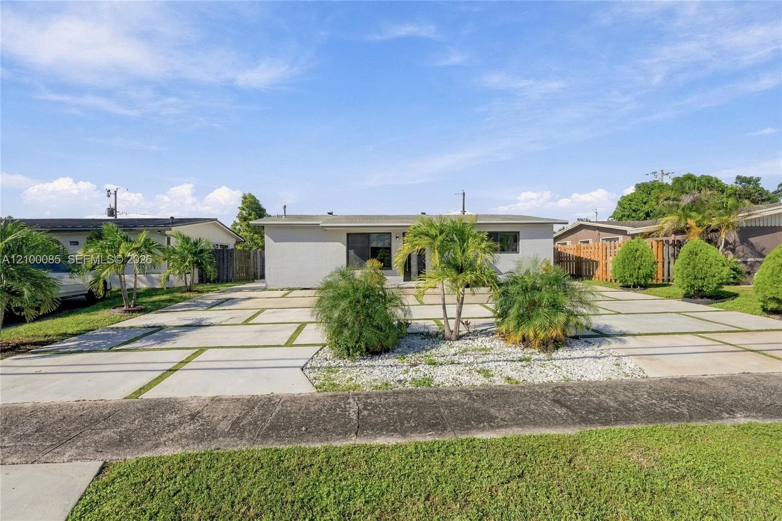 8921 NW 25th Ct, Sunrise FL 33322