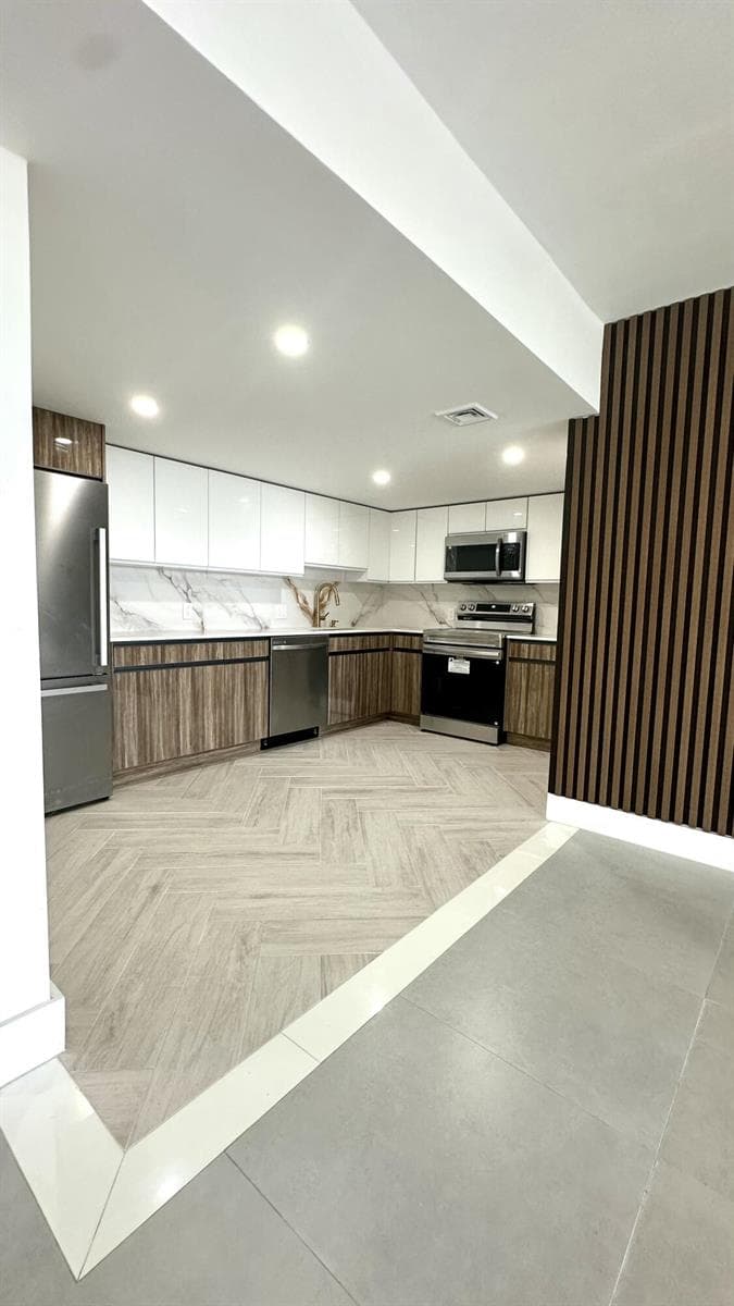 2940 N COURSE Drive # 607, Pompano Beach FL 33069