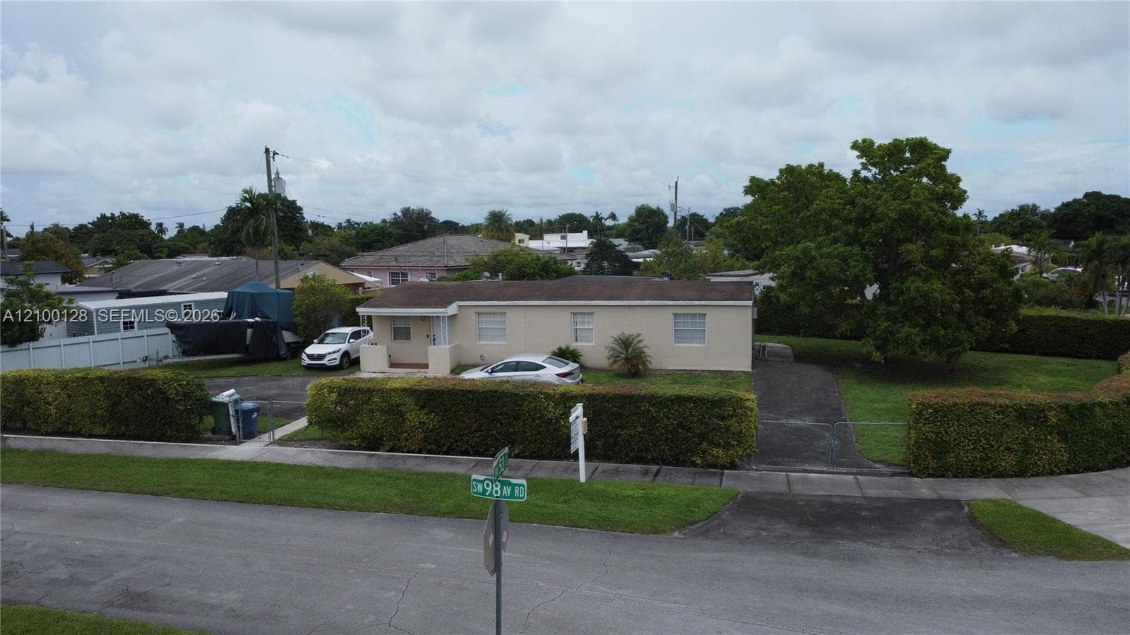 5241 SW 98th Ave Rd, Miami FL 33165