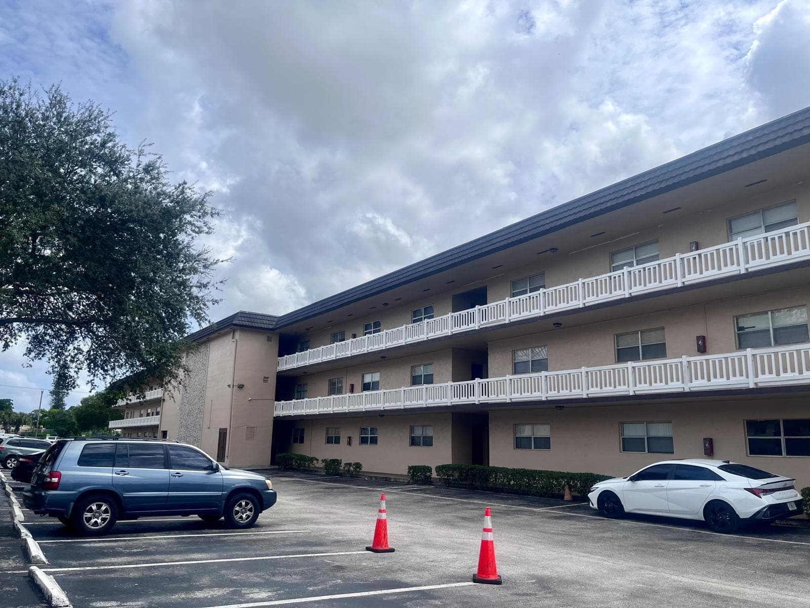 5861 NW 16TH Place # 313, Sunrise FL 33313
